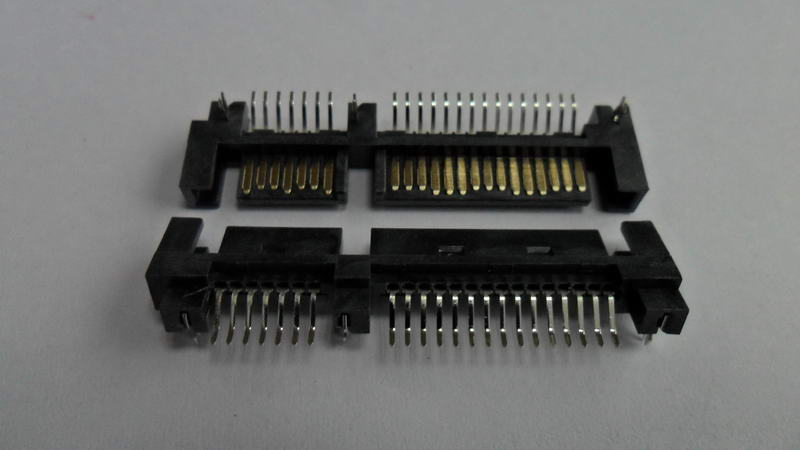 CA22-075 SATA 7+15P 公座 SMT 正向 帶三個(gè)魚(yú)叉2